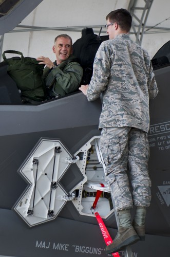 First general officer completes F-35 qualification training