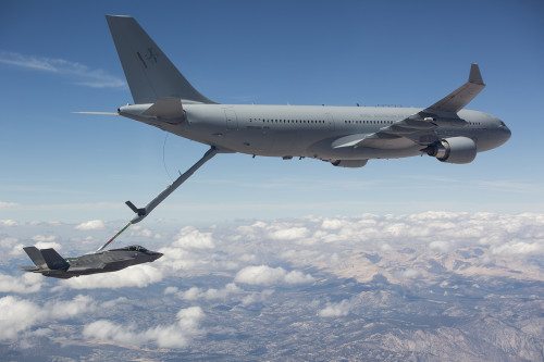 KC-30 Tanker Test fuel transfer to F-35A