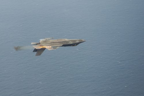 F-35C inverted AIM-X