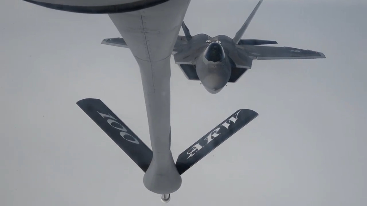 Watch F-22s getting refueled mid-air while on their way to Lithuania