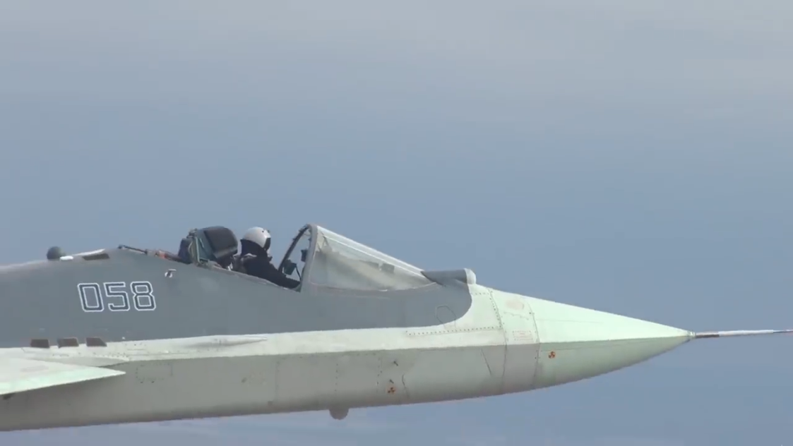 Su-35 test-firing the long-range hypersonic R-37M air-to-air missile ...