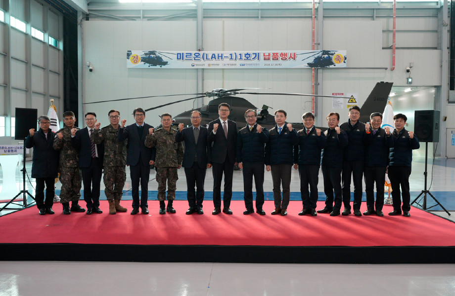 KAI delivers first production LAH-1 helicopters to South Korean Army ...